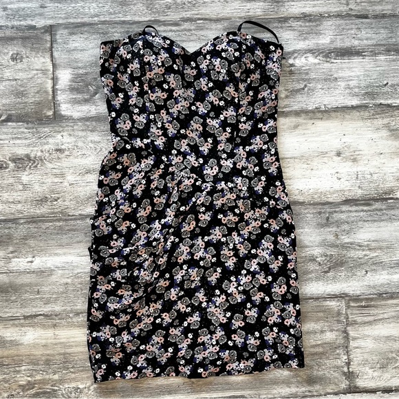 BCBG | Floral | Strapless Mini Dress | - Picture 3 of 8